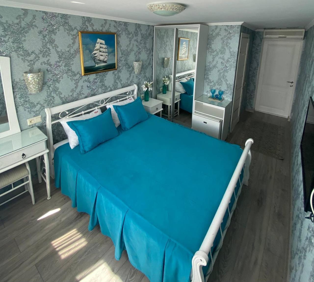 Hotel Shalanda Odessa Esterno foto