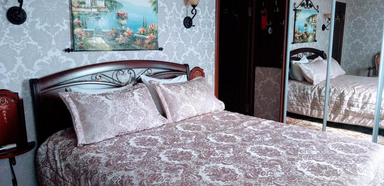 Hotel Shalanda Odessa Esterno foto